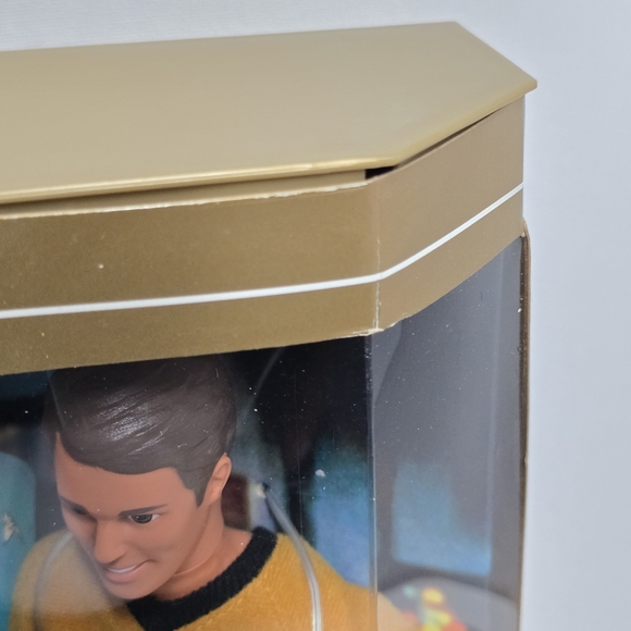 Vintage Collectors Edition Barbie & Ken Star Trek dolls Giftset in box - Picture 3 of 17